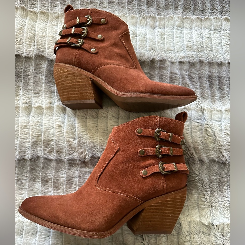 Women Suede Zodiac Western Booties - Size 7.5 - Worn Once